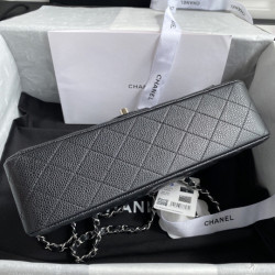 샤넬 클래식 미듐 플랩백 캐비어 은장  CHANEL CLASSIC FLAP MEDIUM | SILVER METAL 25CM