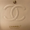 샤넬 클래식 미듐 플랩백 캐비어 금장  CHANEL CLASSIC FLAP MEDIUM | GOLD METAL 25CM