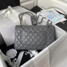 샤넬 클래식 미듐 플랩백 램스킨 은장 CHANEL CLASSIC FLAP MEDIUM | SILVER METAL 25CM