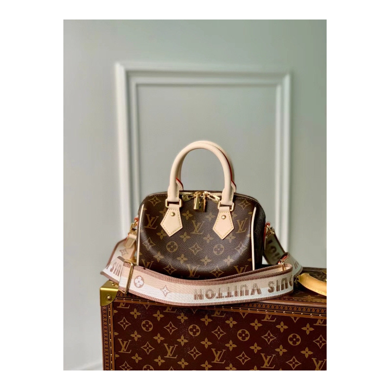 LOUISVUITTON 20.5CM X 13.5CM X 12CM