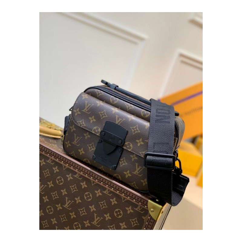 LOUISVUITTON