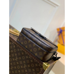 LOUISVUITTON