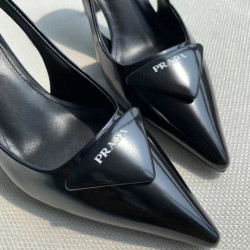 프라다 브러시드 슬링백 펌프스 (블랙)-ANG