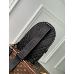 LOUISVUITTON 20CM X 30CM X 4CM