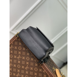 LOUISVUITTON 20CM X 30CM X 4CM