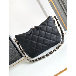 CHANEL 15.5CM X 20.5CM X 6.5CM