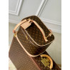 LOUISVUITTON 31.5CM X 20CM X 21CM