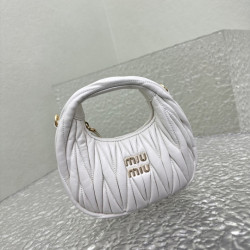 MIUMIU 17.5CM