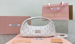 MIUMIU 20CM