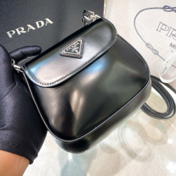 PRADA 17CM X 14.5CM X 7CM