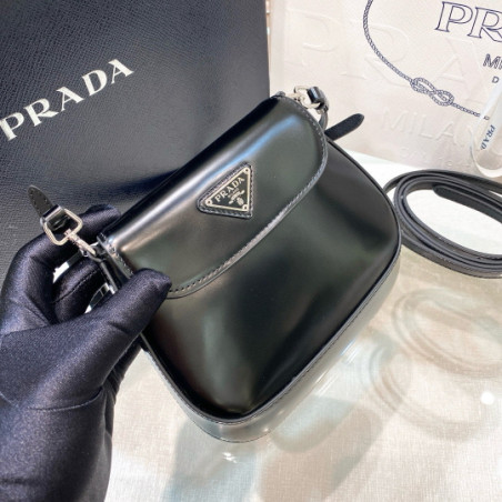 PRADA 17CM X 14.5CM X 7CM