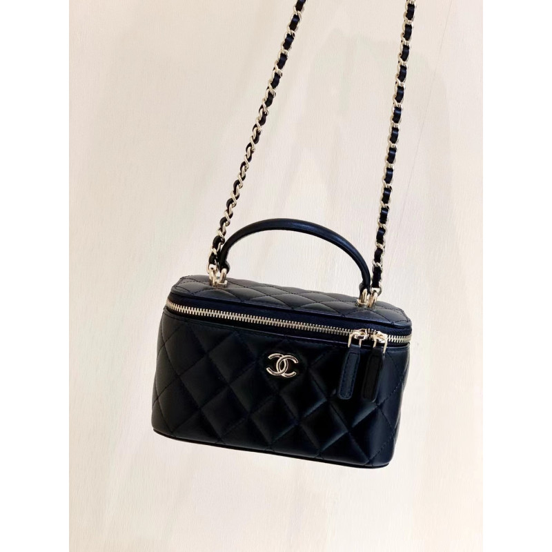 CHANEL-卡信