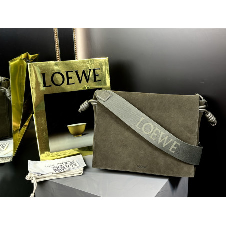 LOEWE 34CM X 14CM X 24CM