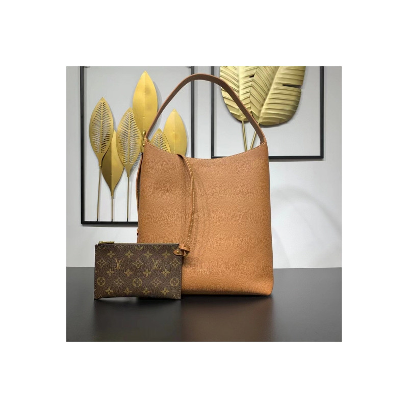 LOUISVUITTON  31CM X 35CM X 18CM