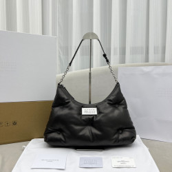 MAISONMARGIELA 38CM X 29CM...