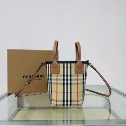 BURBERRY 13CM X 8.5CM X 19.5CM