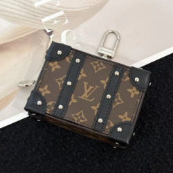 LOUISVUITTON