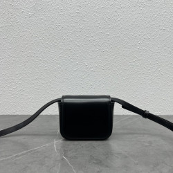 셀린느 미니 클로드 크로스백 11CM X 4CM X 8CM