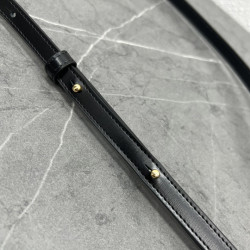 셀린느 미니 클로드 크로스백 11CM X 4CM X 8CM