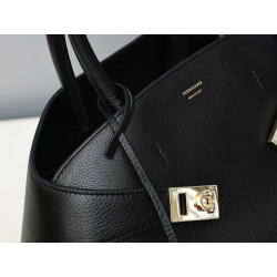 페레가모(Salvatore Ferragamo) 허그숄더백(HUG) 32CM