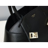 페레가모(Salvatore Ferragamo) 허그숄더백(HUG) 32CM