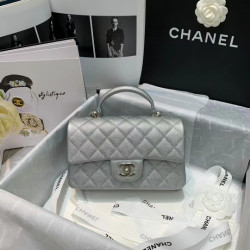 CHANEL 13CM X 20CM X 9CM